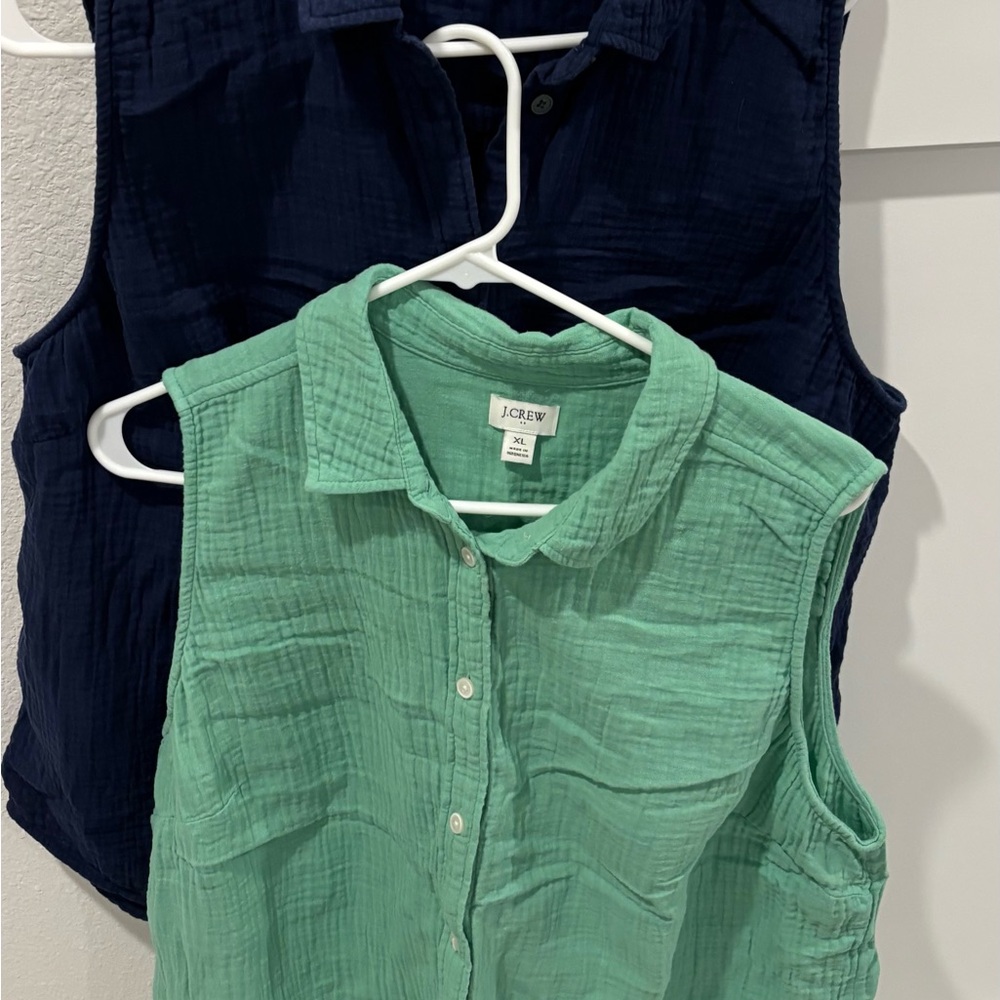 J. Crew Sleeveless Mint and Navy Blouse Set